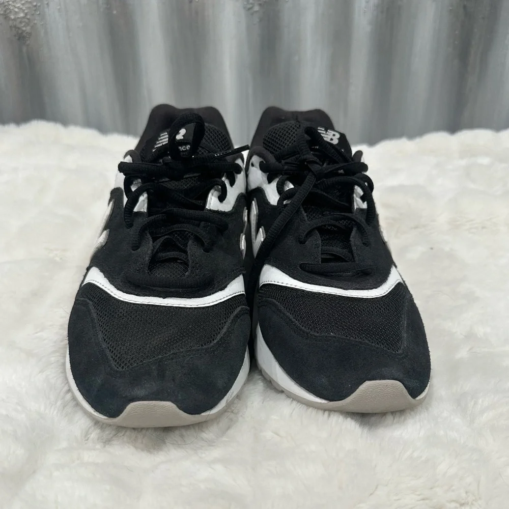 New Balance 997th Sneaker Women’s 9 - Picture 5 of 6